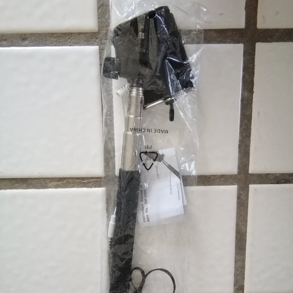 Extendable Selfie Stick Mono-pod - Picture 4 of 5